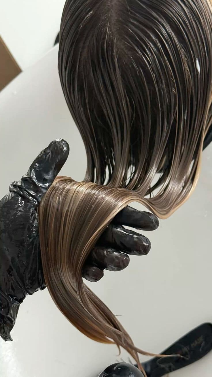 Glorious Salon Left